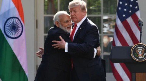 曼联客场1-4惨败纽卡，热刺14轮不胜坠降级区