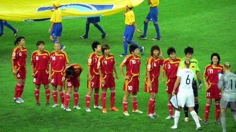 新帅扬科维奇首秀国足1-2新西兰遭开门黑