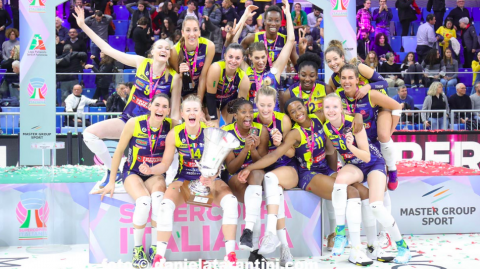 “黑豹”咆哮米兰：埃格努率科内利亚诺横扫诺瓦拉，超级杯三度封王