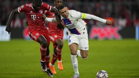 欧冠16连胜终结！拜仁主场0-7惨败巴黎