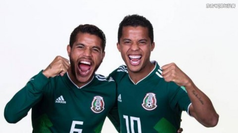 墨西哥2-0加纳：洛萨诺安图纳建功，北美劲旅延续对非洲不败