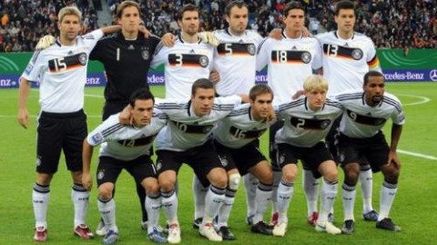 勒鲁瓦·萨内：身披德国19号王者归来，土超重生即将开启最后一届世界杯