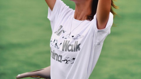 与冠军车手孙佳琪一同追风 感受夏日骑行的自由与激情