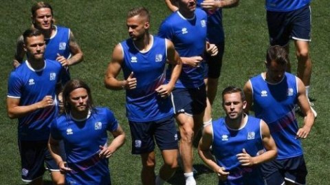 梅西失点！阿根廷1-1冰岛遭开门黑