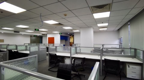 广岛三箭2-0大阪钢巴：新帅主场首胜彰显3-4-2-1体系统治力