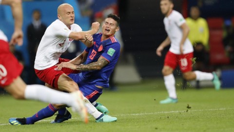 波兰0-3哥伦比亚：J罗两助攻莱万遭零封