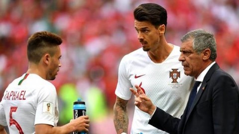 37岁C罗替补难救主，葡萄牙0-1负摩洛哥遗憾出局