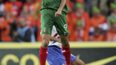 墨西哥vs荷兰交手记录与世界杯前瞻：橙衣军团能否打破历史平衡？